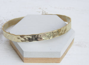Brazalete martelé oro 18 quilates