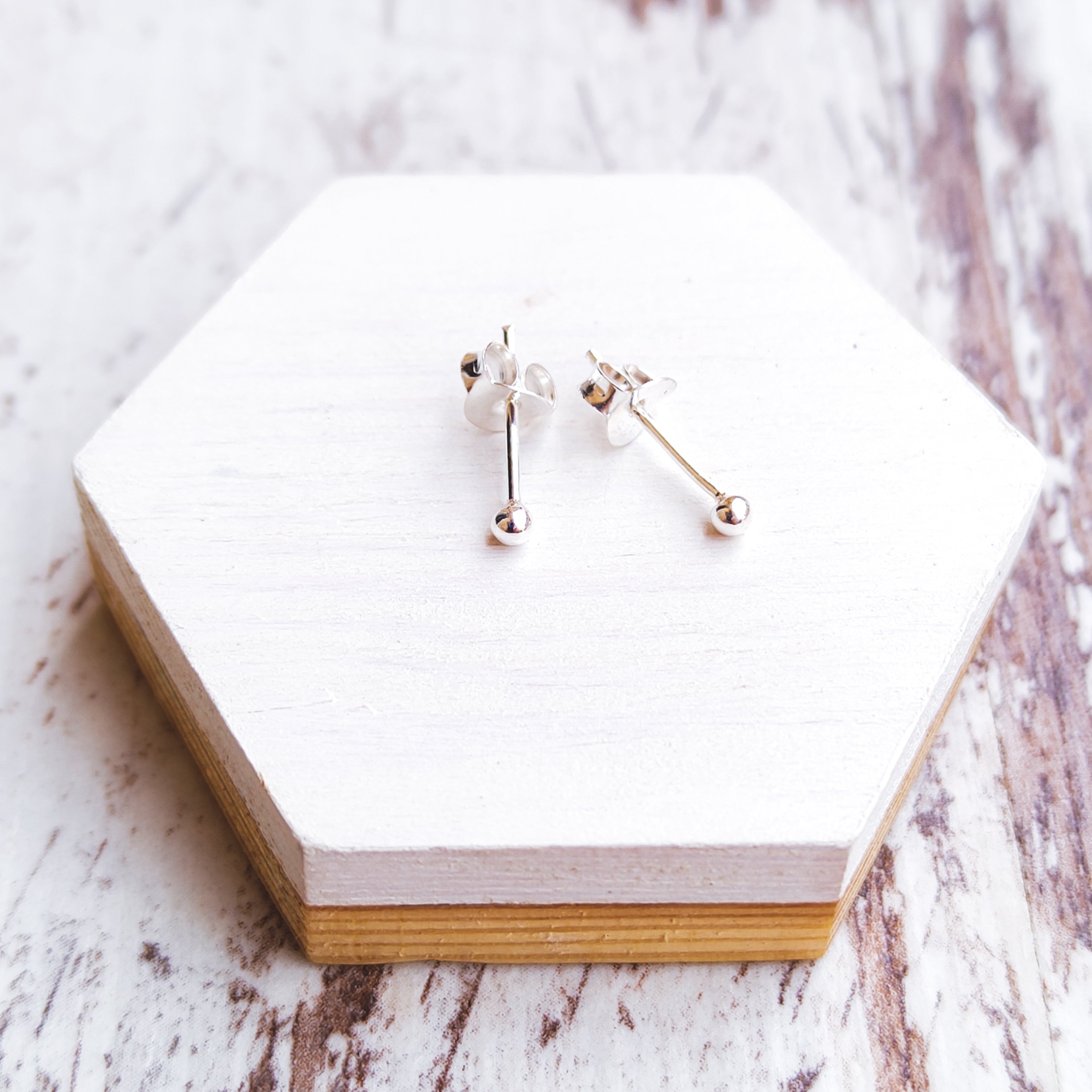 Pendientes bolita plata