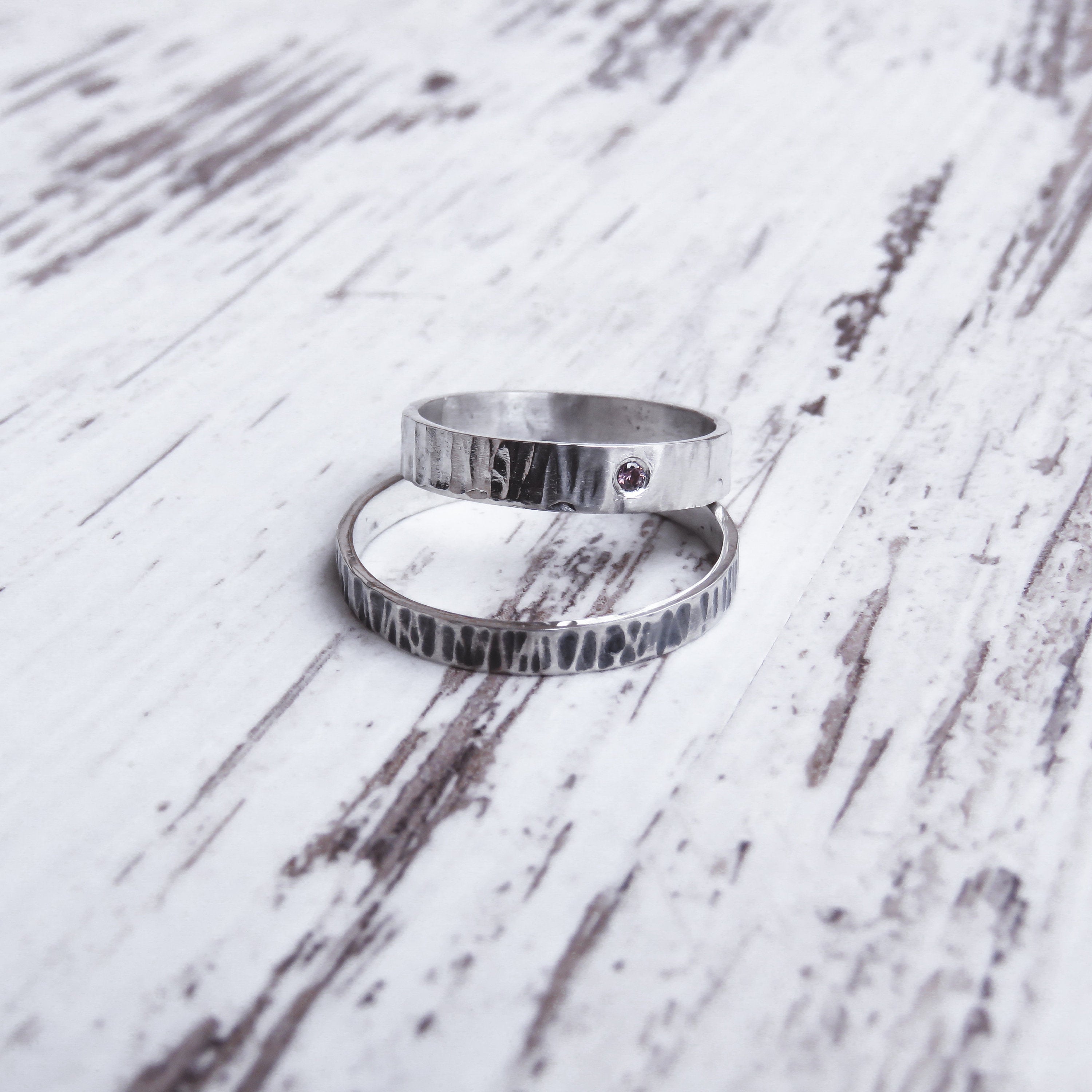 oyas artesanales martilleadas para parejas - Bohemian Nature