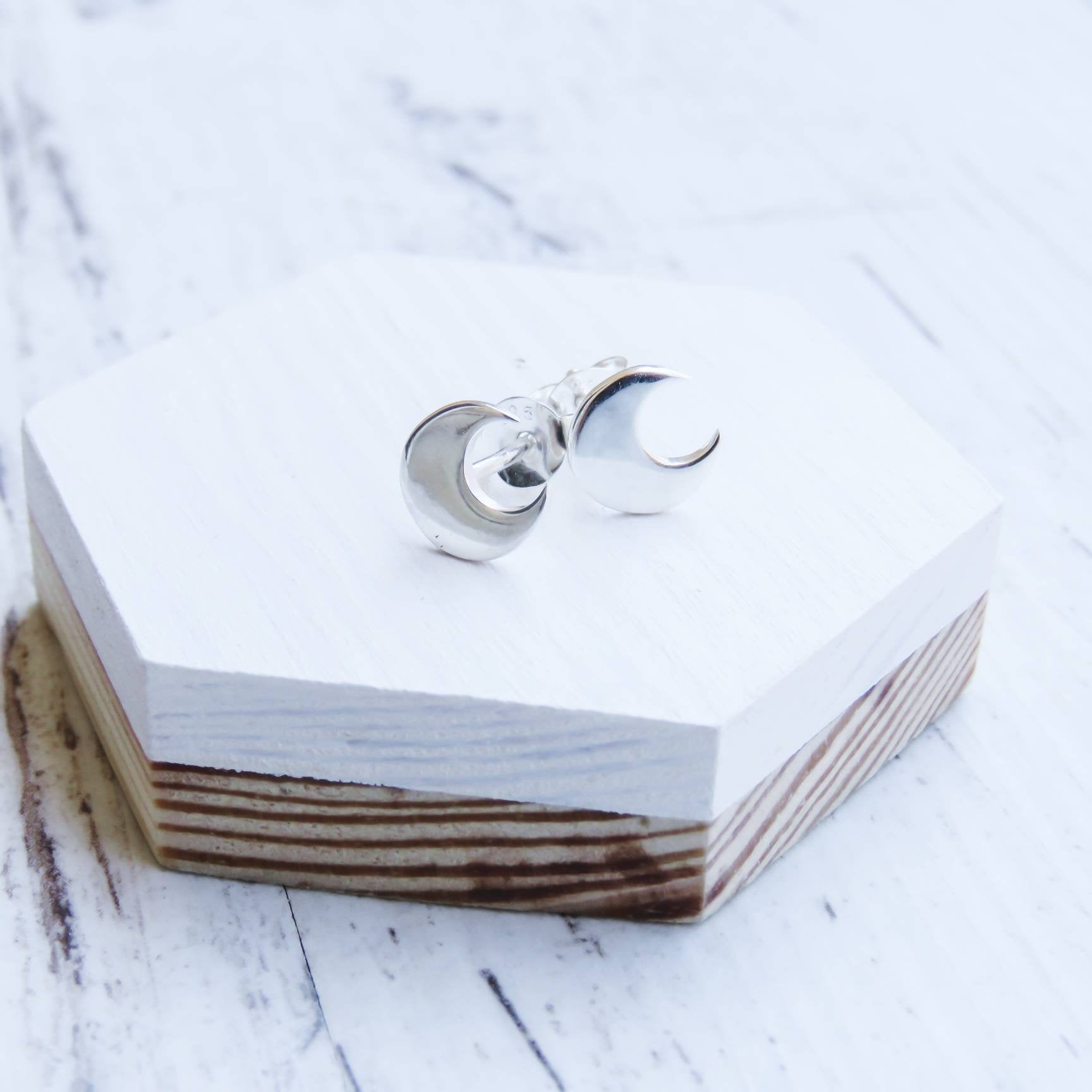 Pendientes MEDIA LUNA