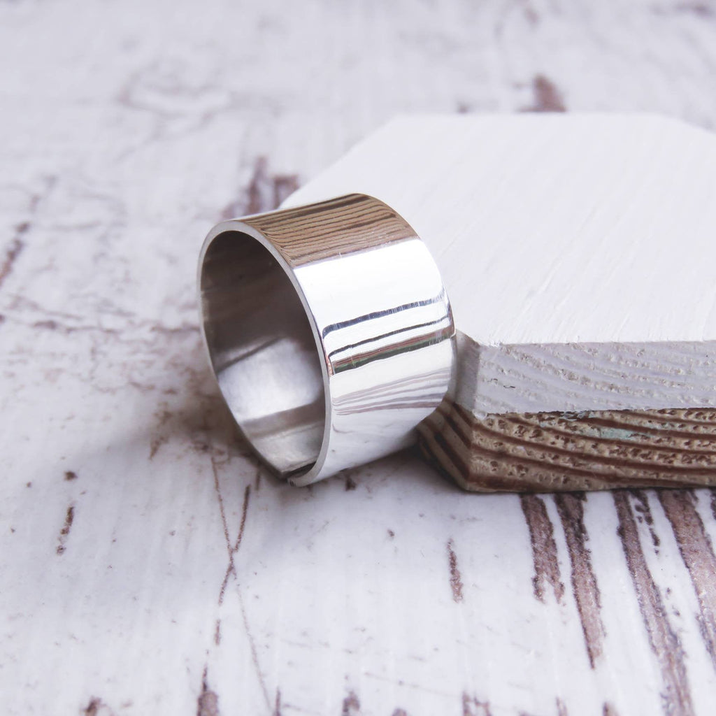 Anillo ancho liso